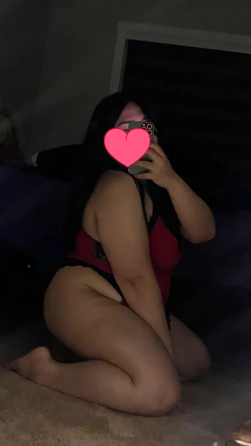 Anyone to hyperfixate on so my brain has a hobby? 😌🙄