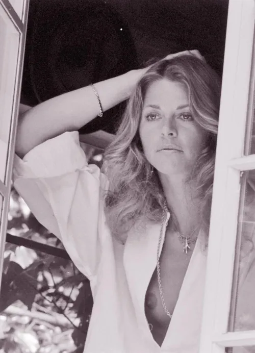 Lindsay Wagner, Bionic Woman from Paris Match, 1978