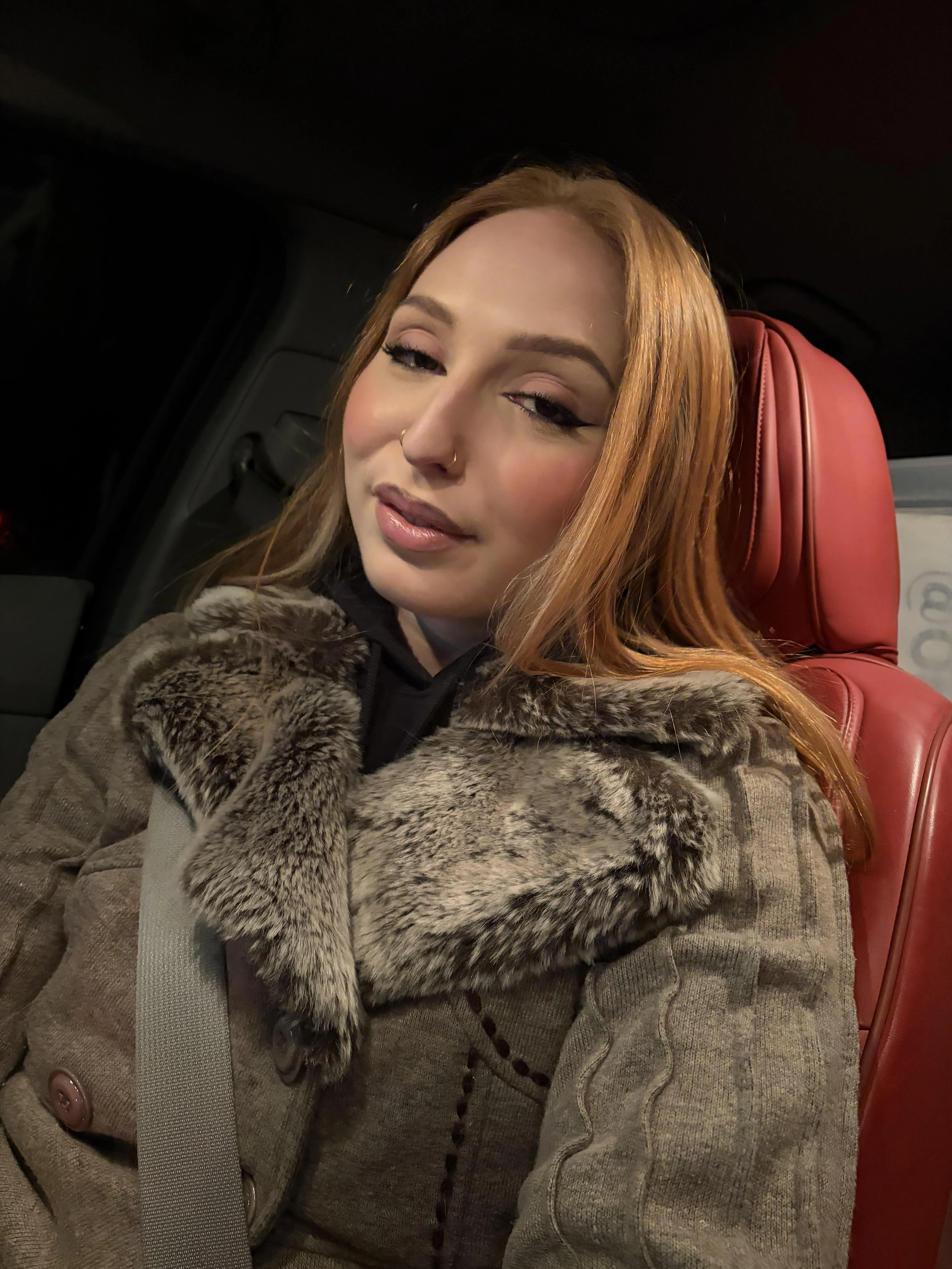 Do you think the carpet matches the drapes ? 🤔