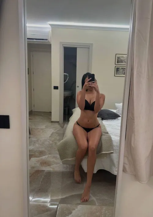 hope you've still got an appetite... i've been letting this body simmer all day. IRTR