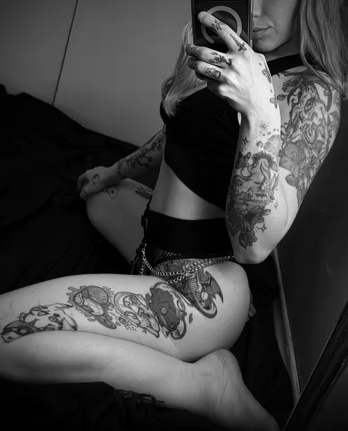 Let me sit on your face? Any takers? 😈