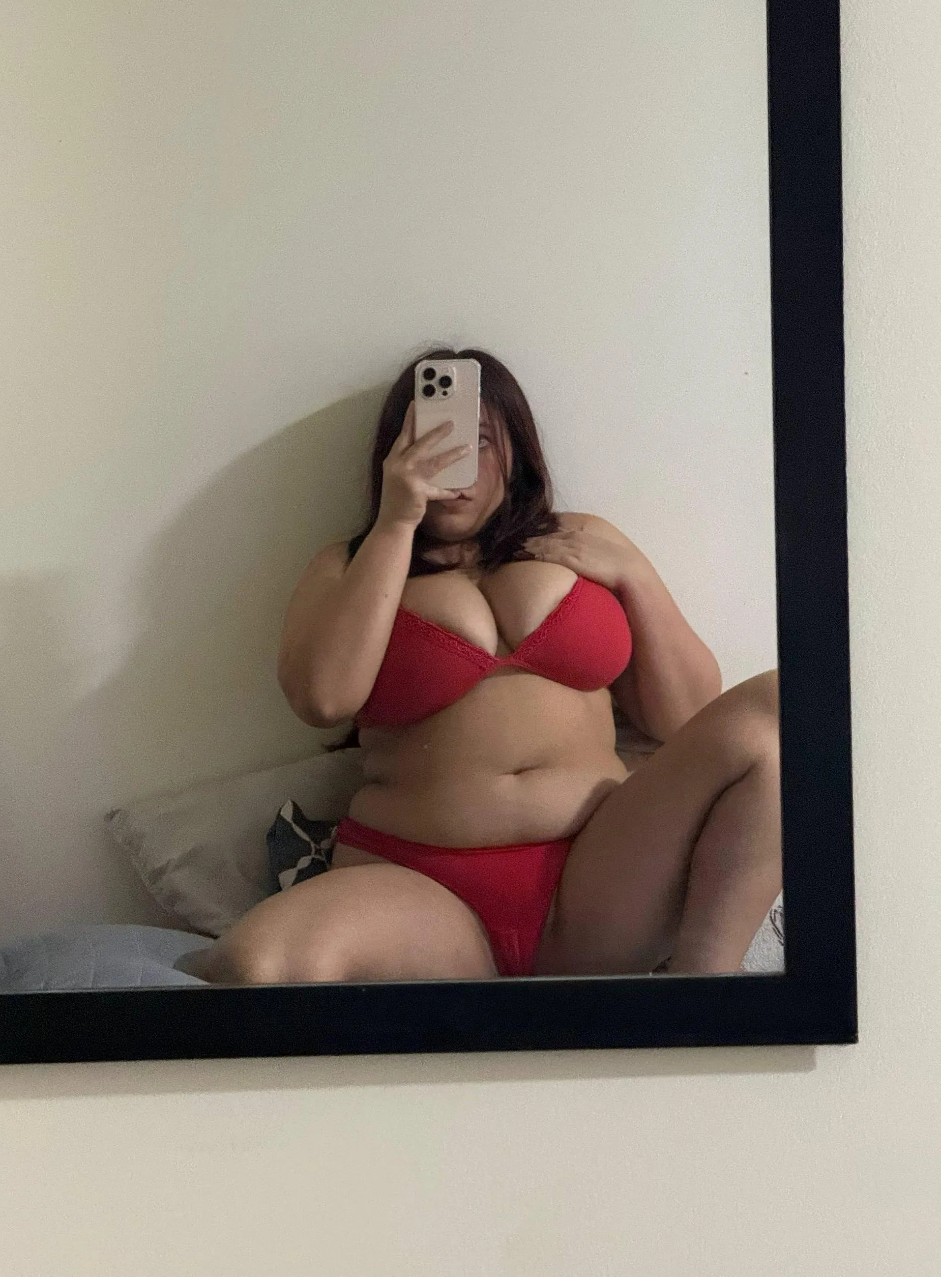 Would you cuddle with a fat girl like me?