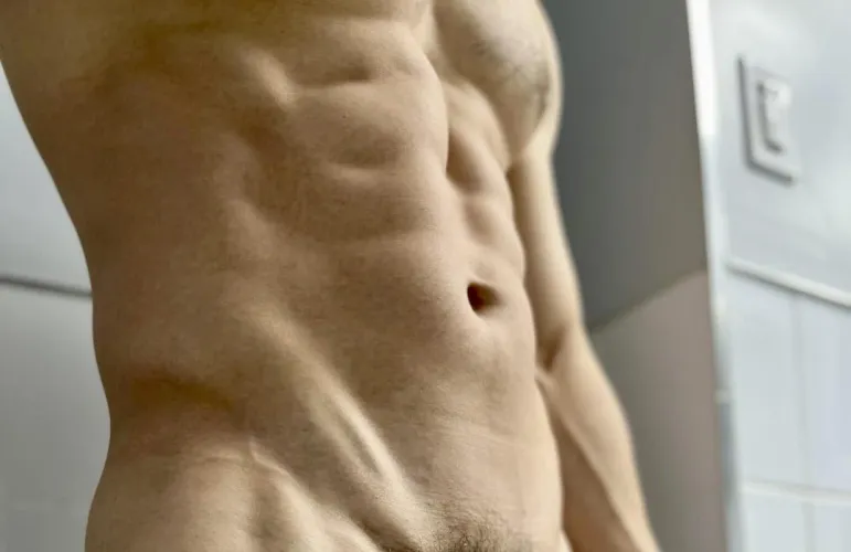 Any Lafayette area F/hotwife wanting to follow the V line. Dm for more.