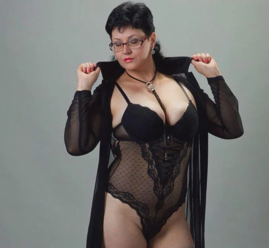 Join our telegram channel. There are a lot of photos of beautiful grannies https://t.me/xgranny or @xgranny