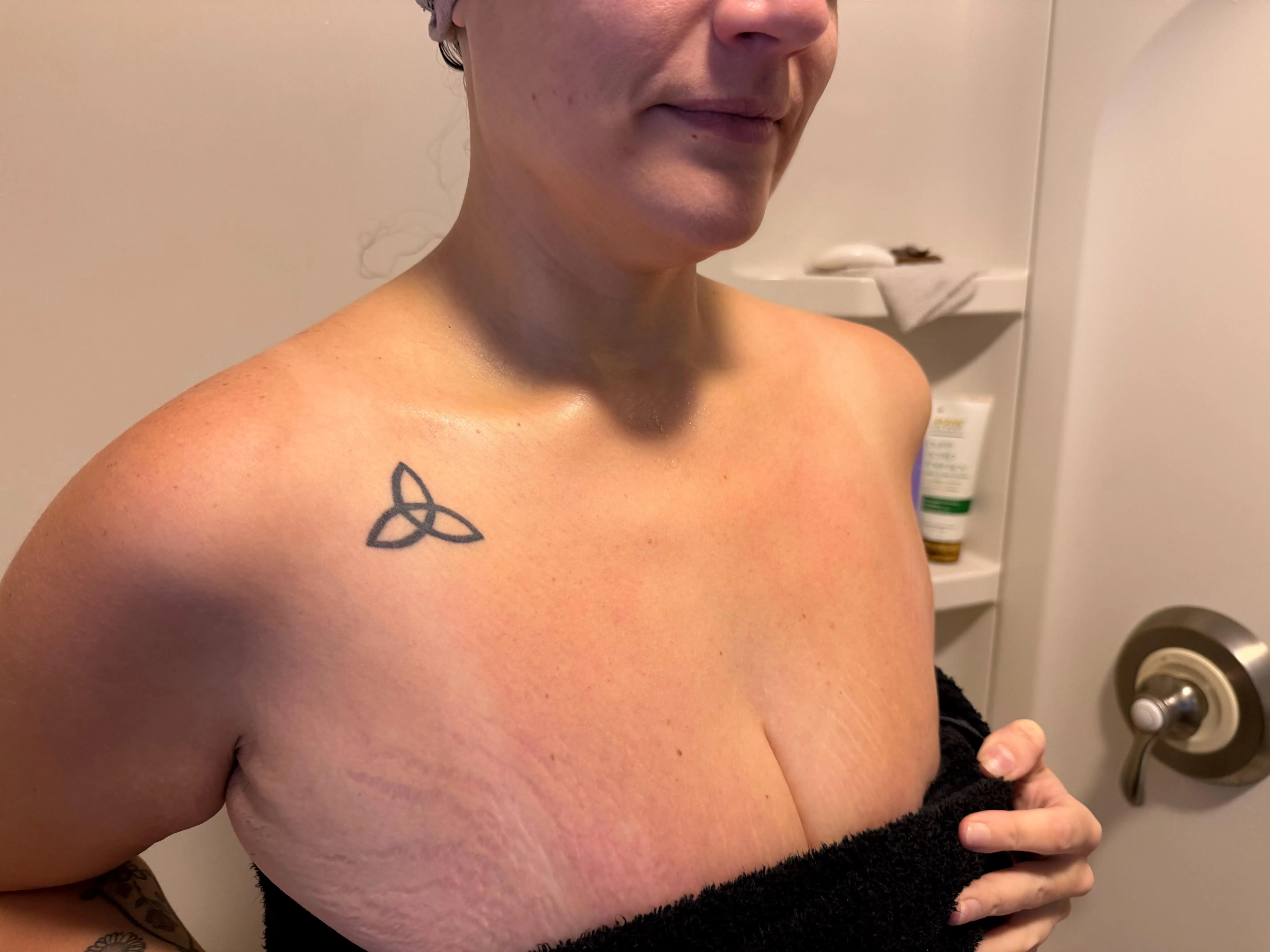 Tiger stripes fresh out of the shower