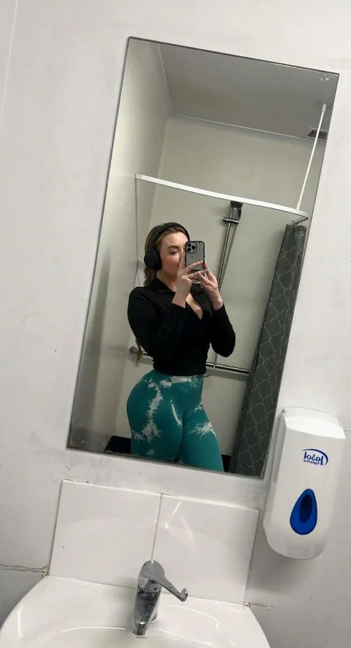 soft lips dangerous vibe