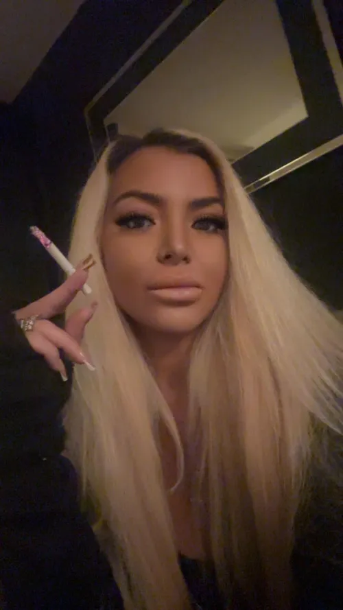 The smoke just makes me sexier 🤪