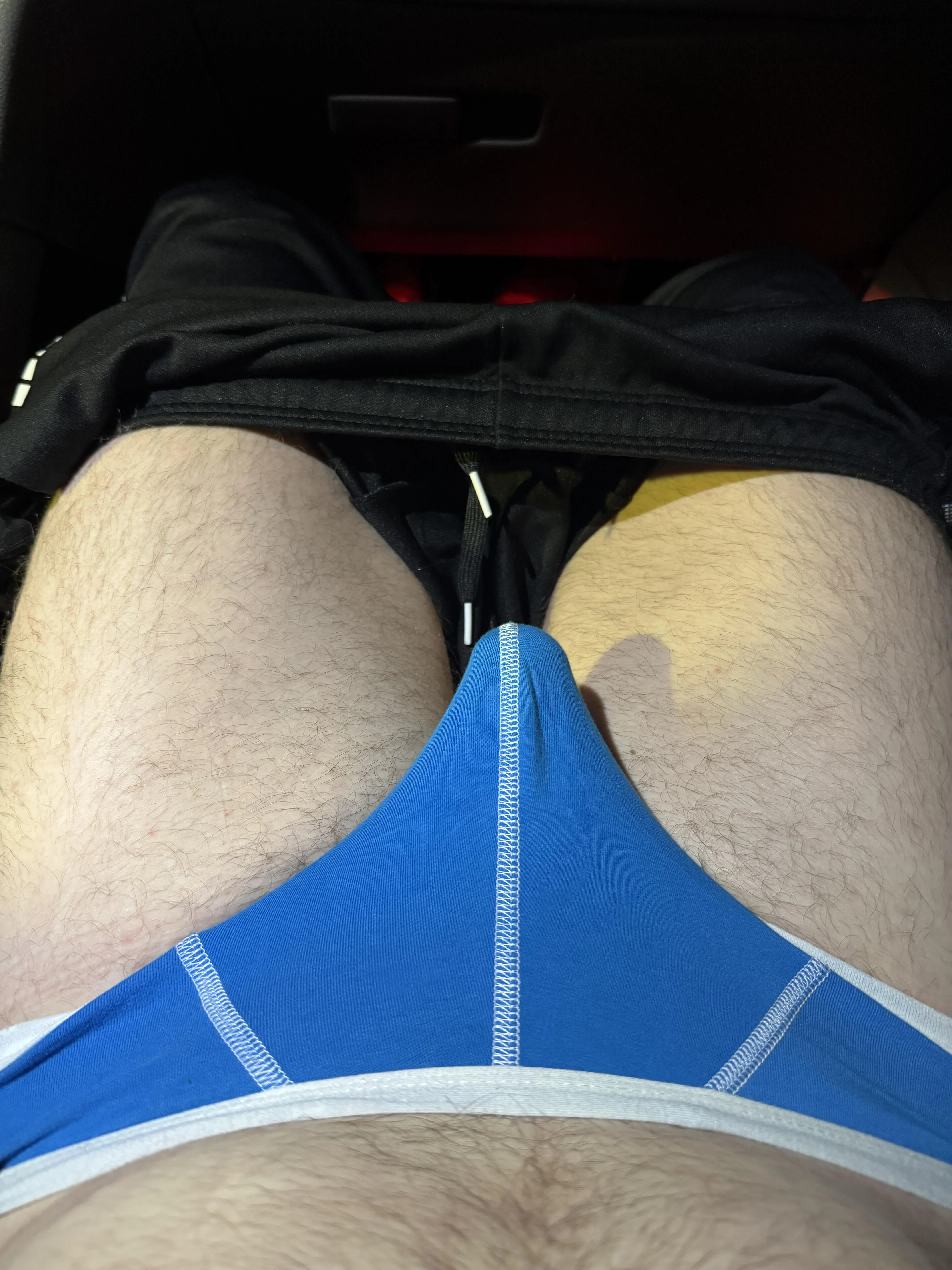 [35] average tent in the car