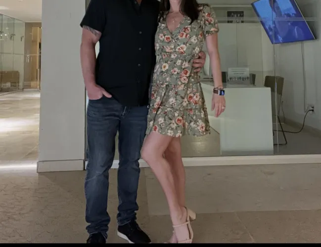 FM 4 F tonight can host