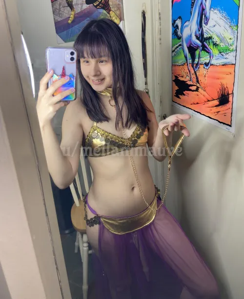 Princess slave Leia (from Star Wars) straight fringe