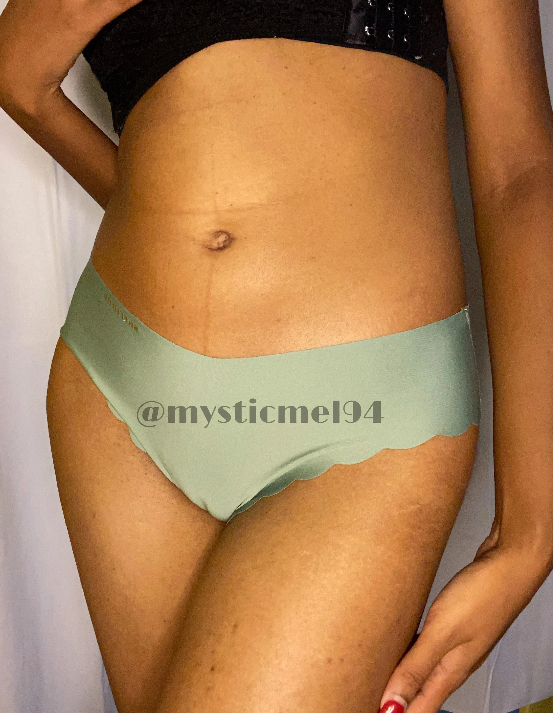 [selling] My holiday sale has begun! 🎄❄️ Every set of panties comes with a free add on!