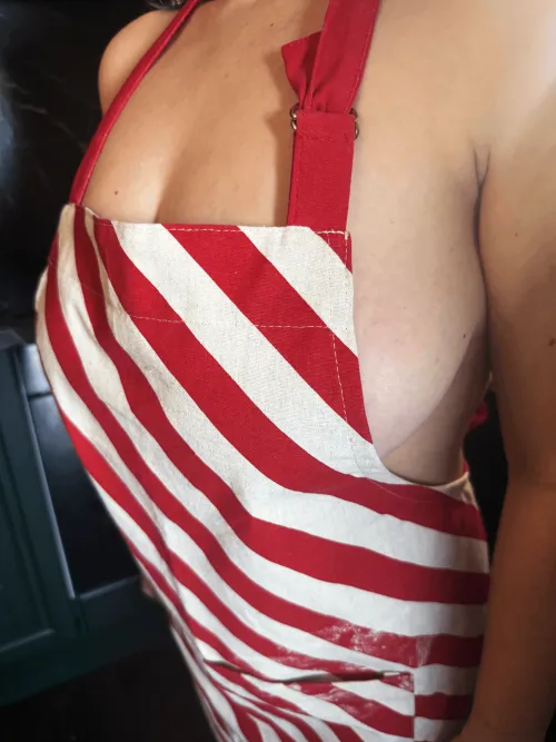 Served with love (and sideboob)
