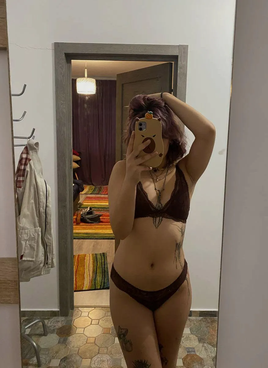 Tu as besoin de ta langue ou de ta bite sur cette