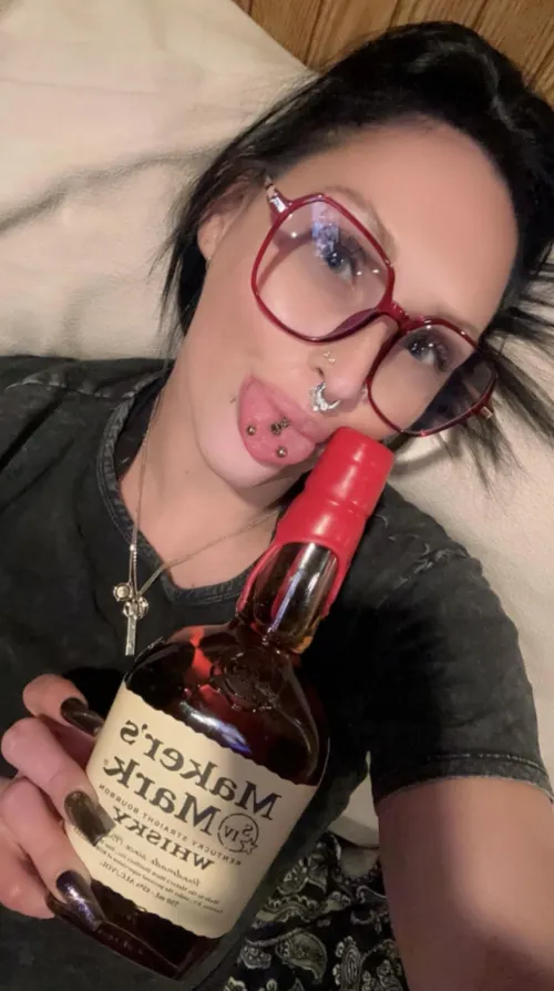 who wants to come have a glass? 😩