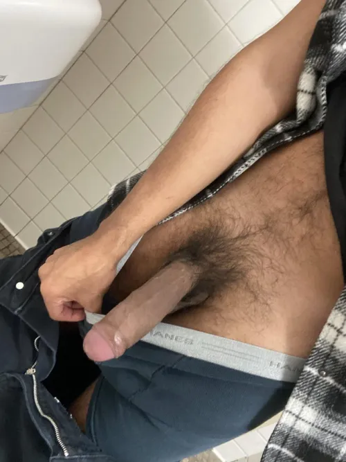 22M Latino in Eado. JO Masc buds.