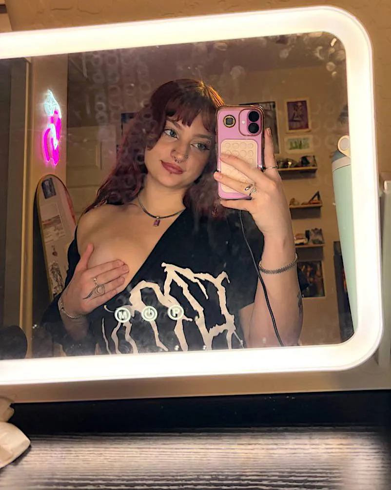 Do actually men still like tiny tits?