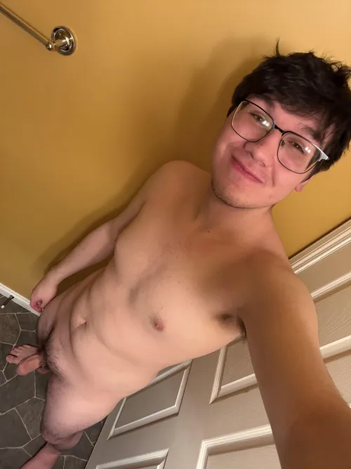 Just a nerdy dude and his uncut dick