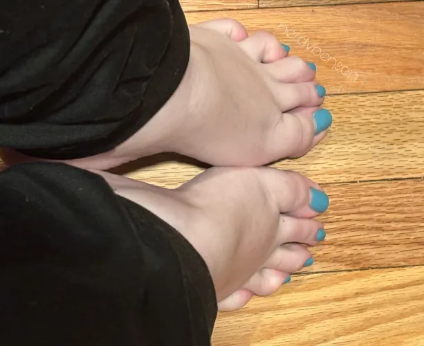 Do you think you can fuck my feet better than my boyfriend can?