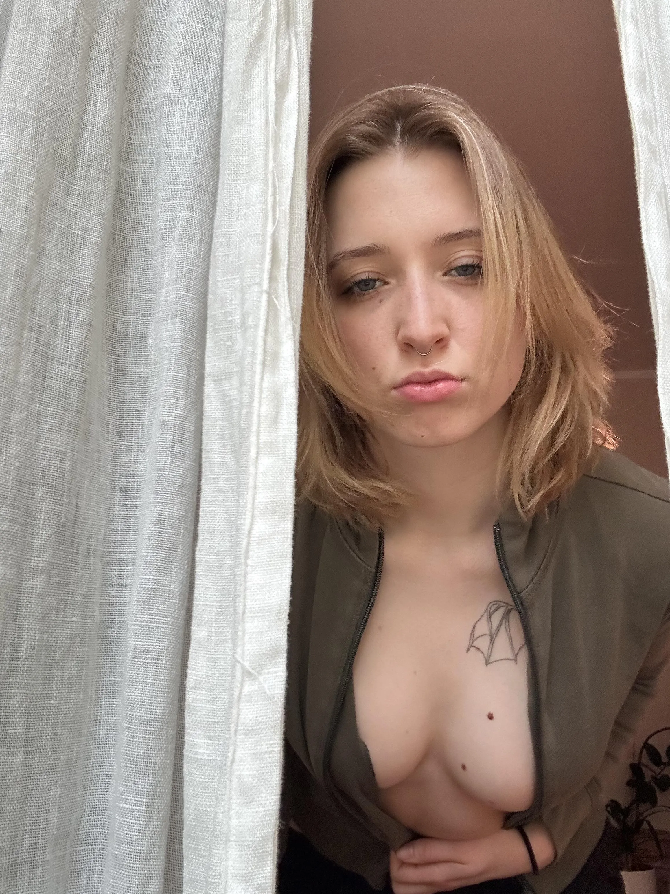 Meine Titte rutscht gleich raus ☺️