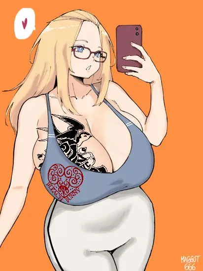 The type of shit you girlfriend be sending you knowing damm well your busy