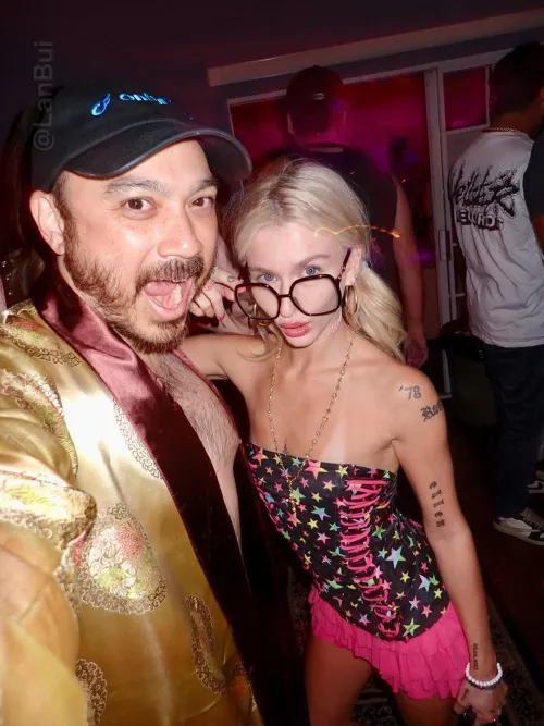 We have three scenes together now 😮