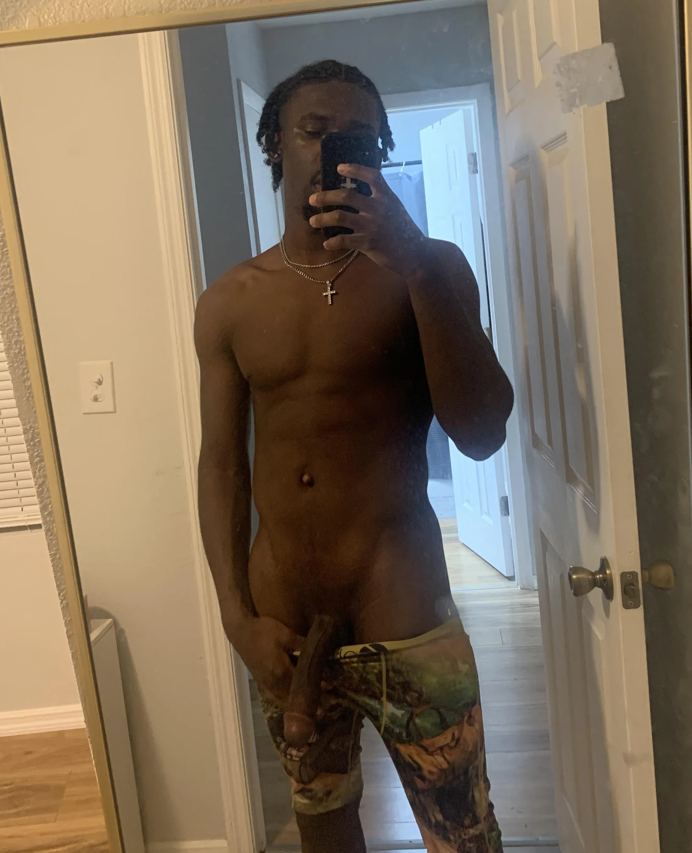 Where my snow bunnies 😼