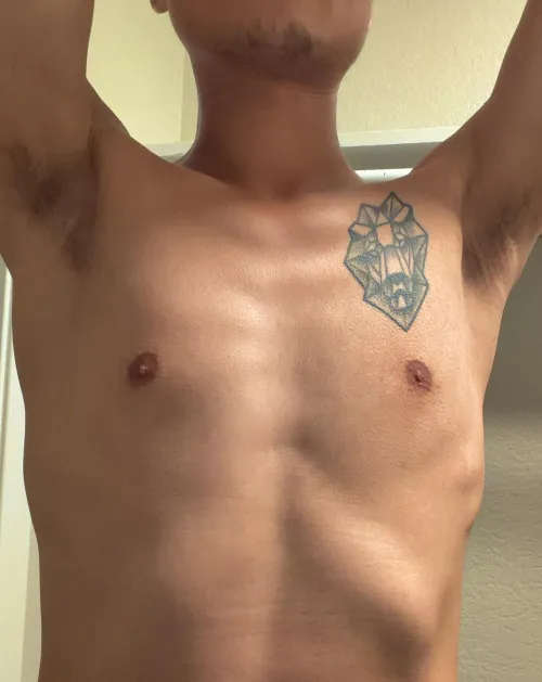 Anyone wanna cum over and hangout with me?😏🔥