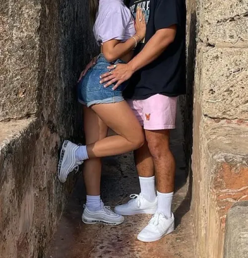 30 [MF4M] looking for fun in Oahu