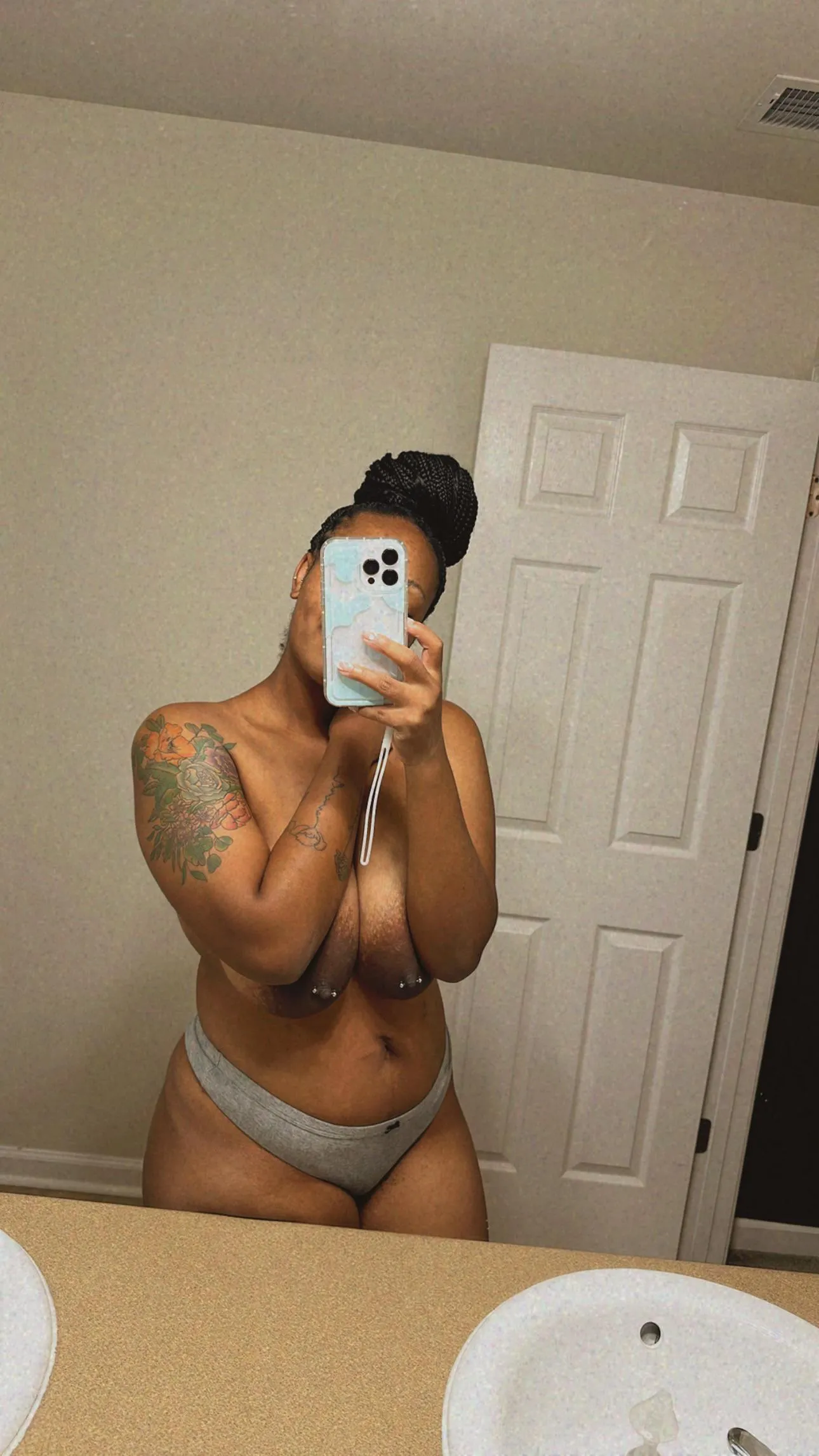 31 [F4M] Schofield-Honolulu