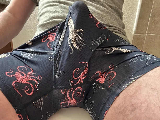 33 Straight Bulging Through