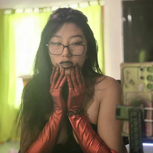 A kiss that owns you