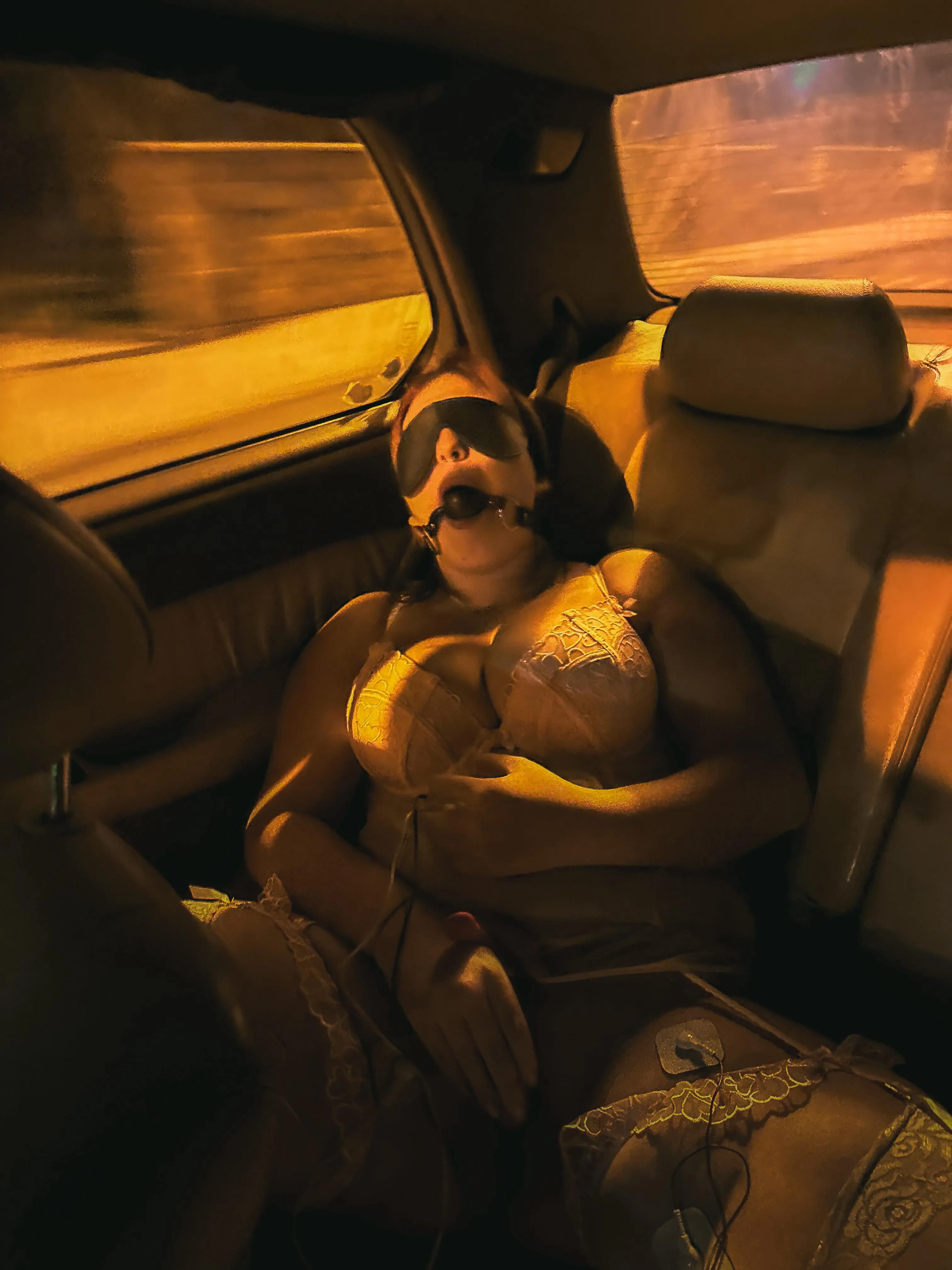 [F] Who wants to drive me around like this.