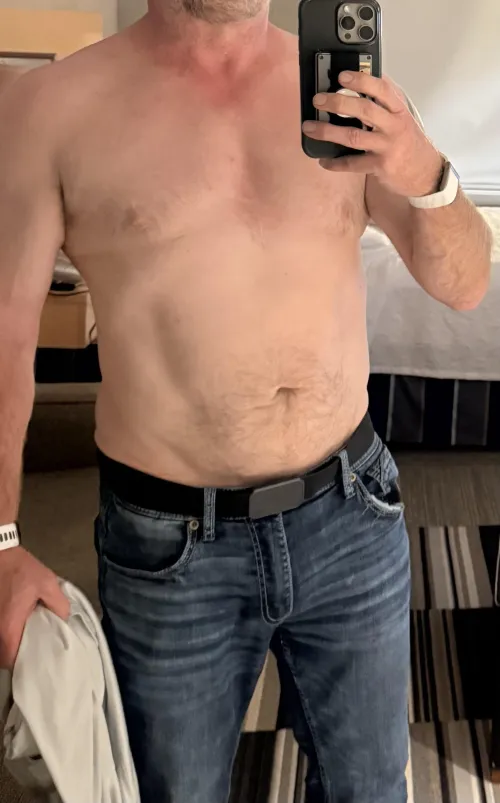 Hotwife looking for another hotwife as a present for Husbands 50th Birthday!