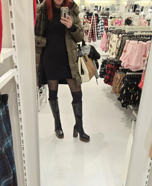 Let's go Christmas shopping