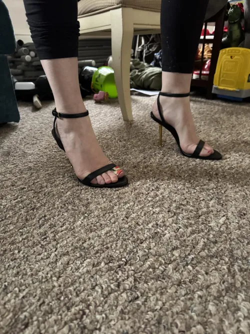 Love these milf feet