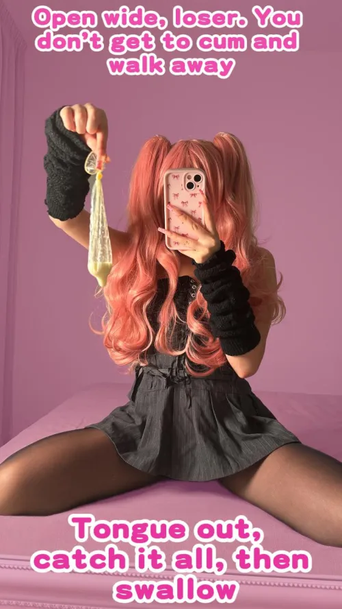 Open wide cumeater! Eat all of that! 🤫