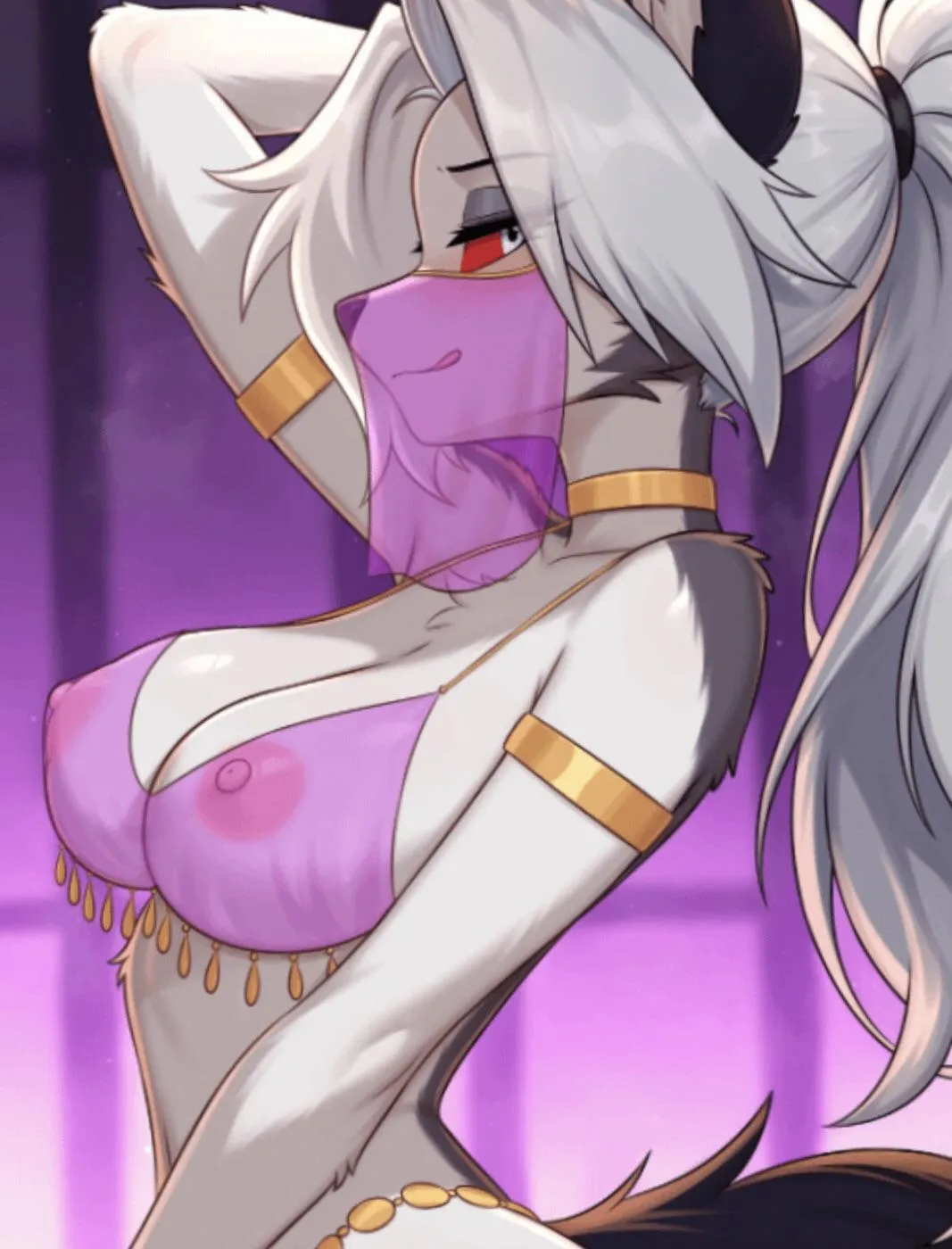 Queen (twistedscarlett60)