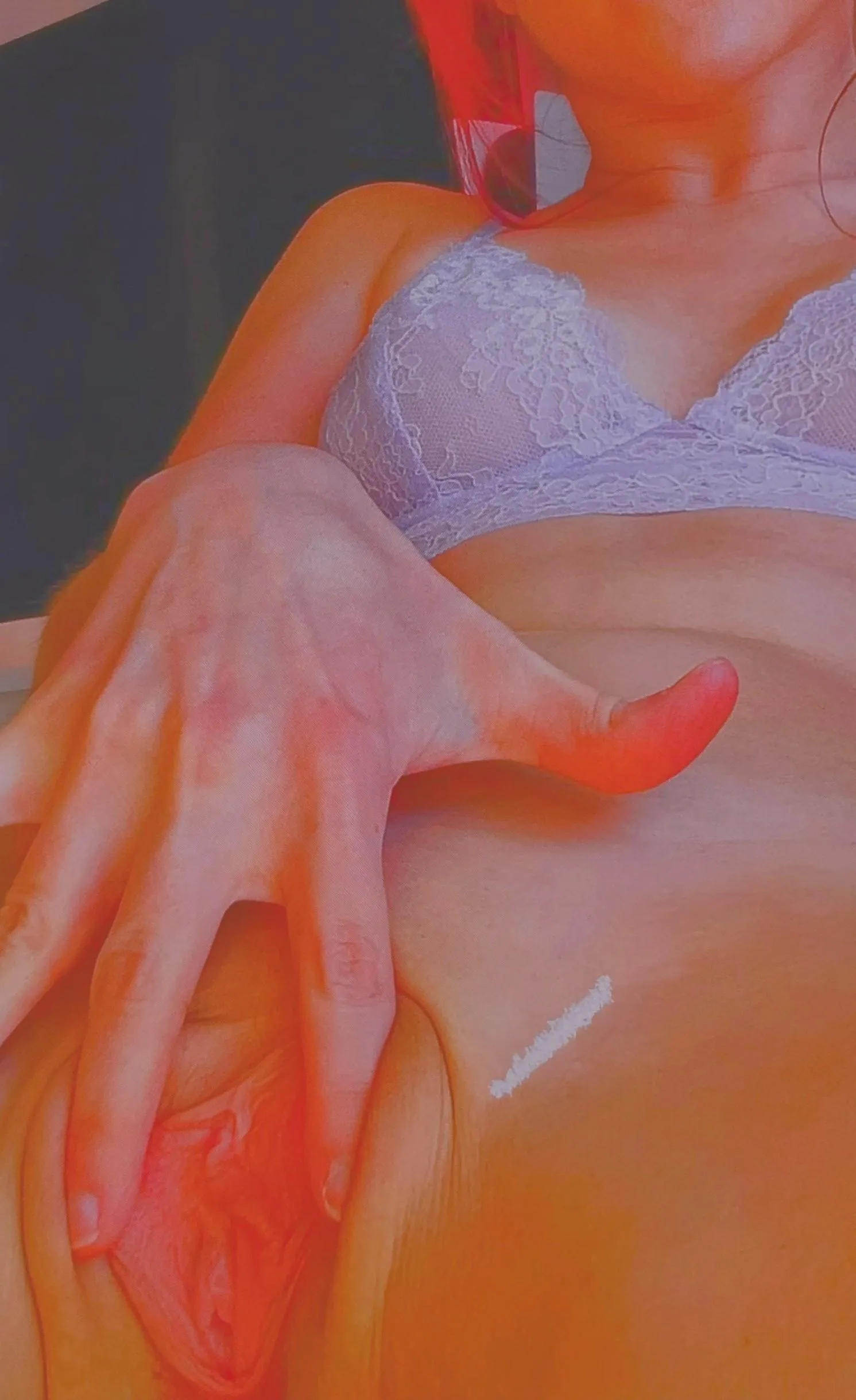 Snowed‑in night with a flirty little edge ❄️