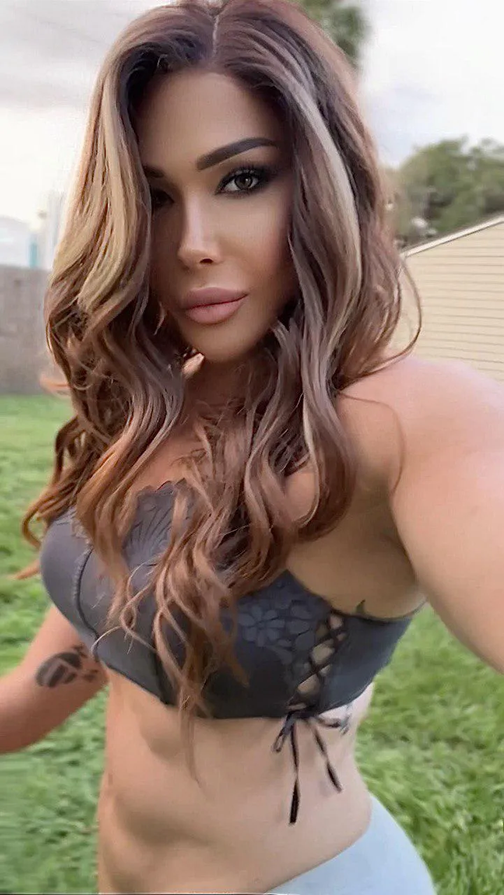 Would you fill me up? 💦👀