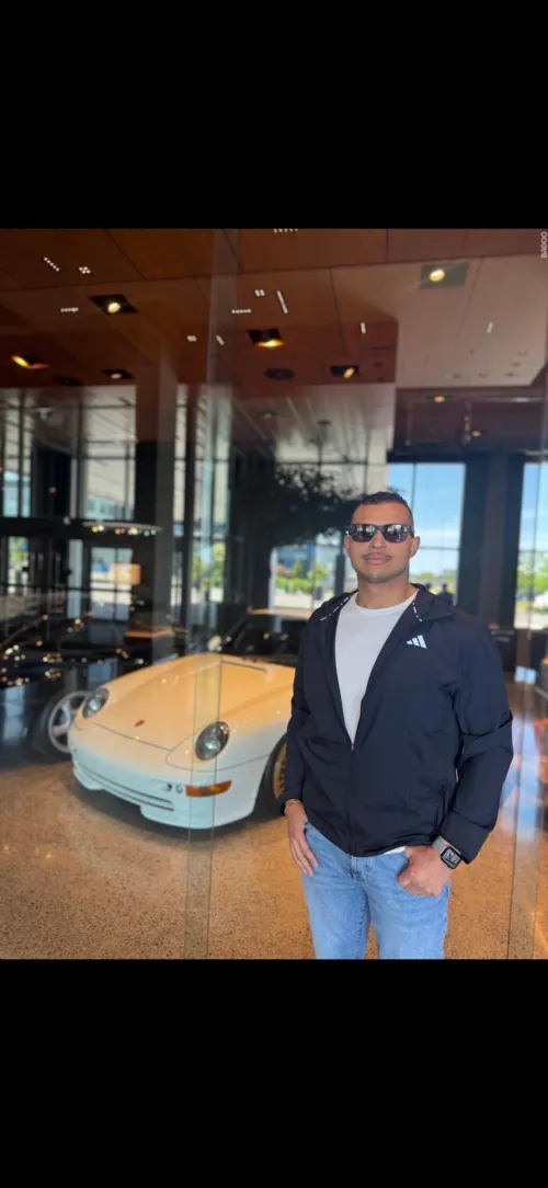 nights are getting colder save on yr hydro bill come cuddle😏