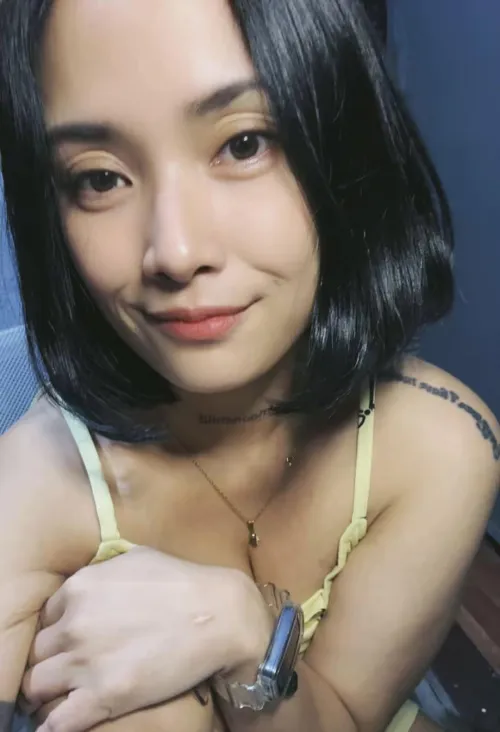 YOU CAN NEVER RESIST AN ASIAN DOMME.