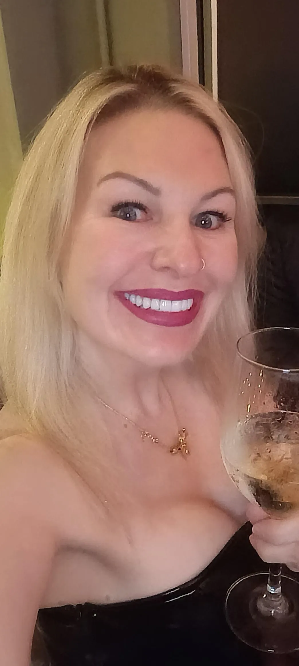 British milf 46 always ready to please you. Free page