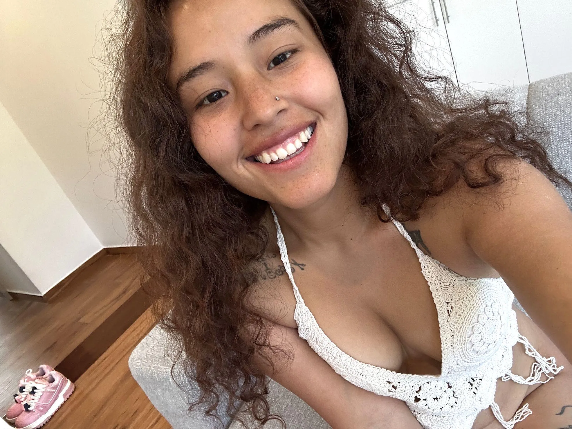 I think my pretty smile looks sexy