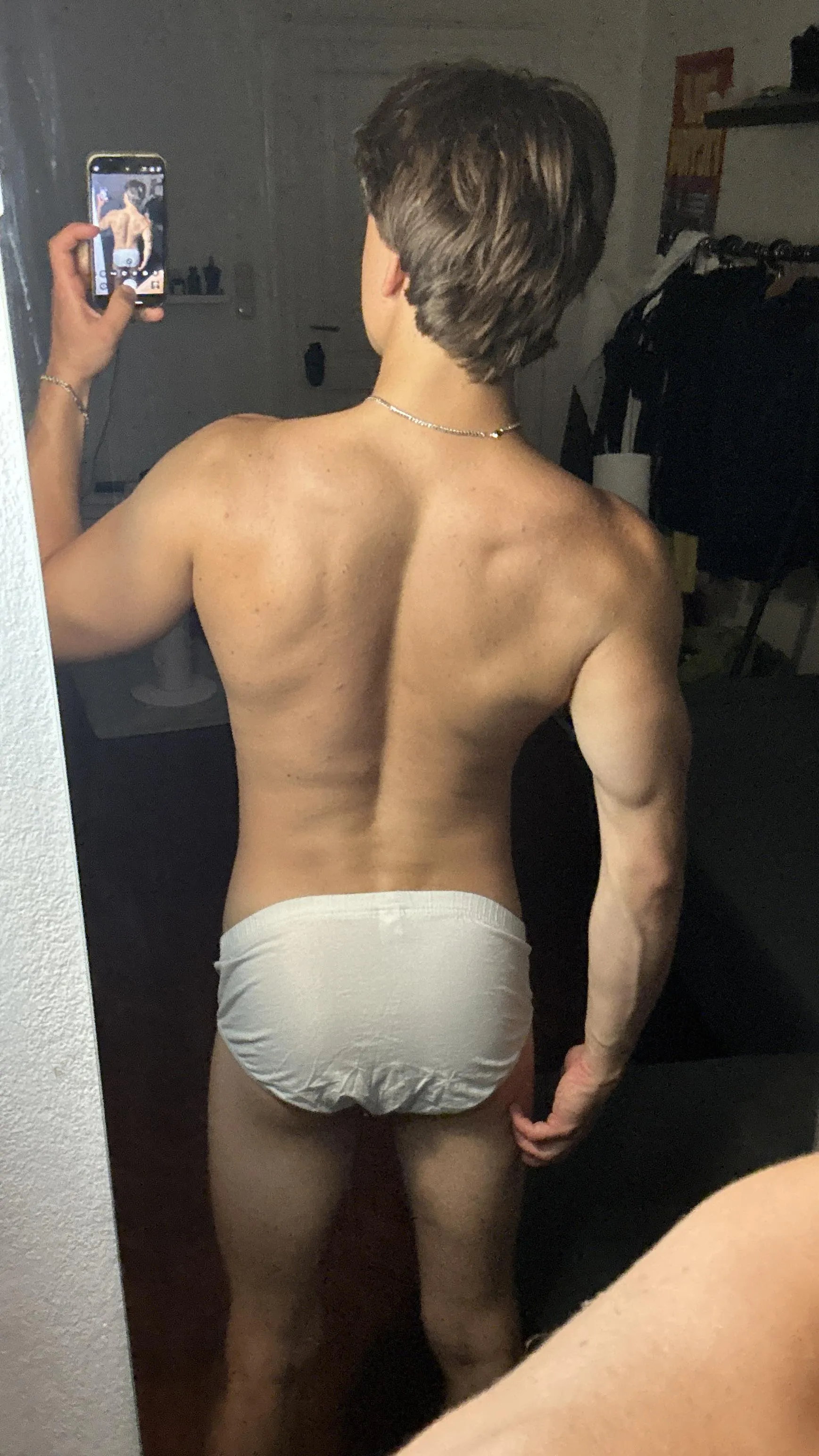 (20)Do you like me wearing these?