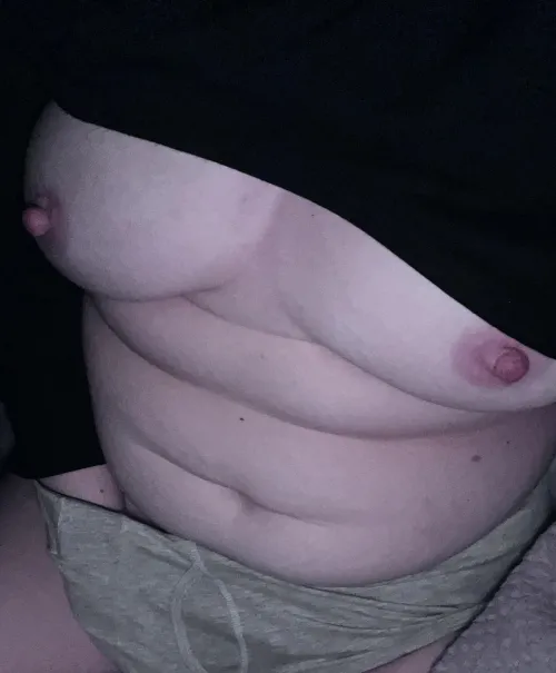 Mom masturbates before work