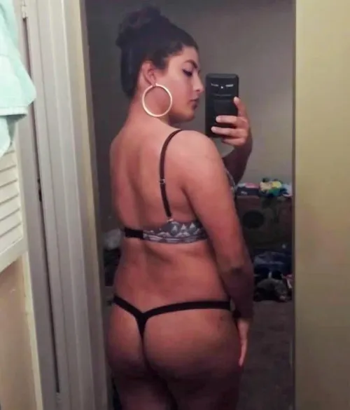 Thick Latina Mami 💕