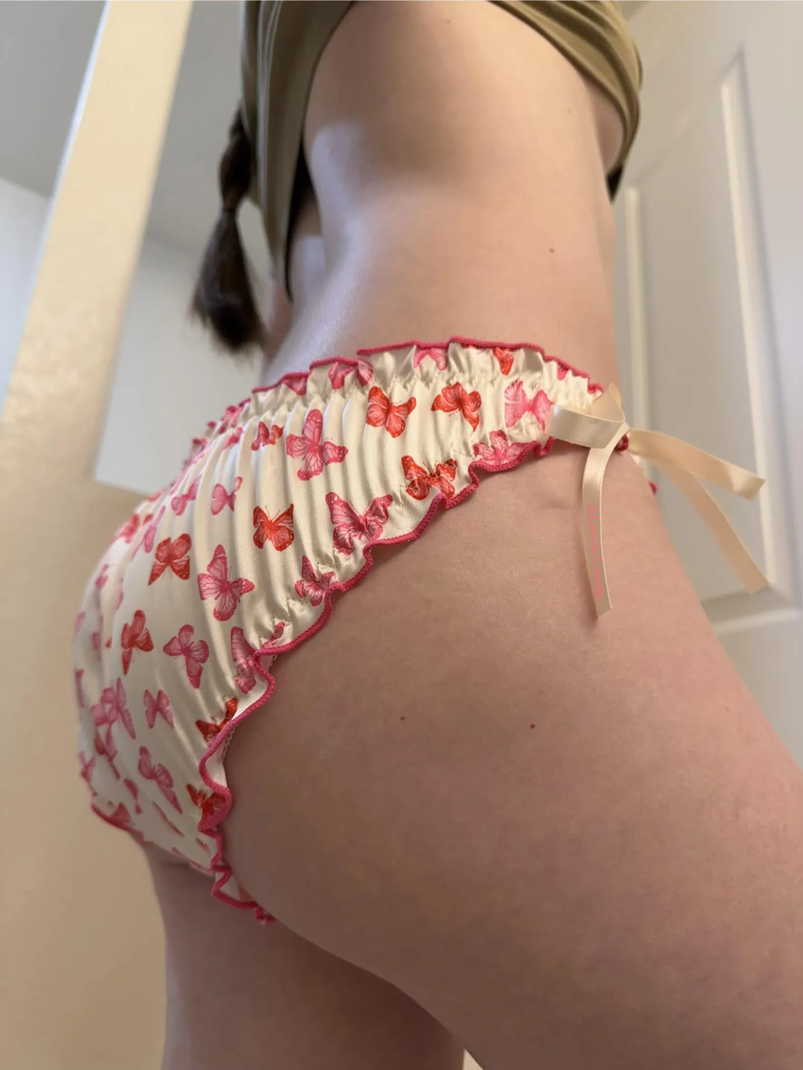 Butterflies, frills and ribbons… yes please