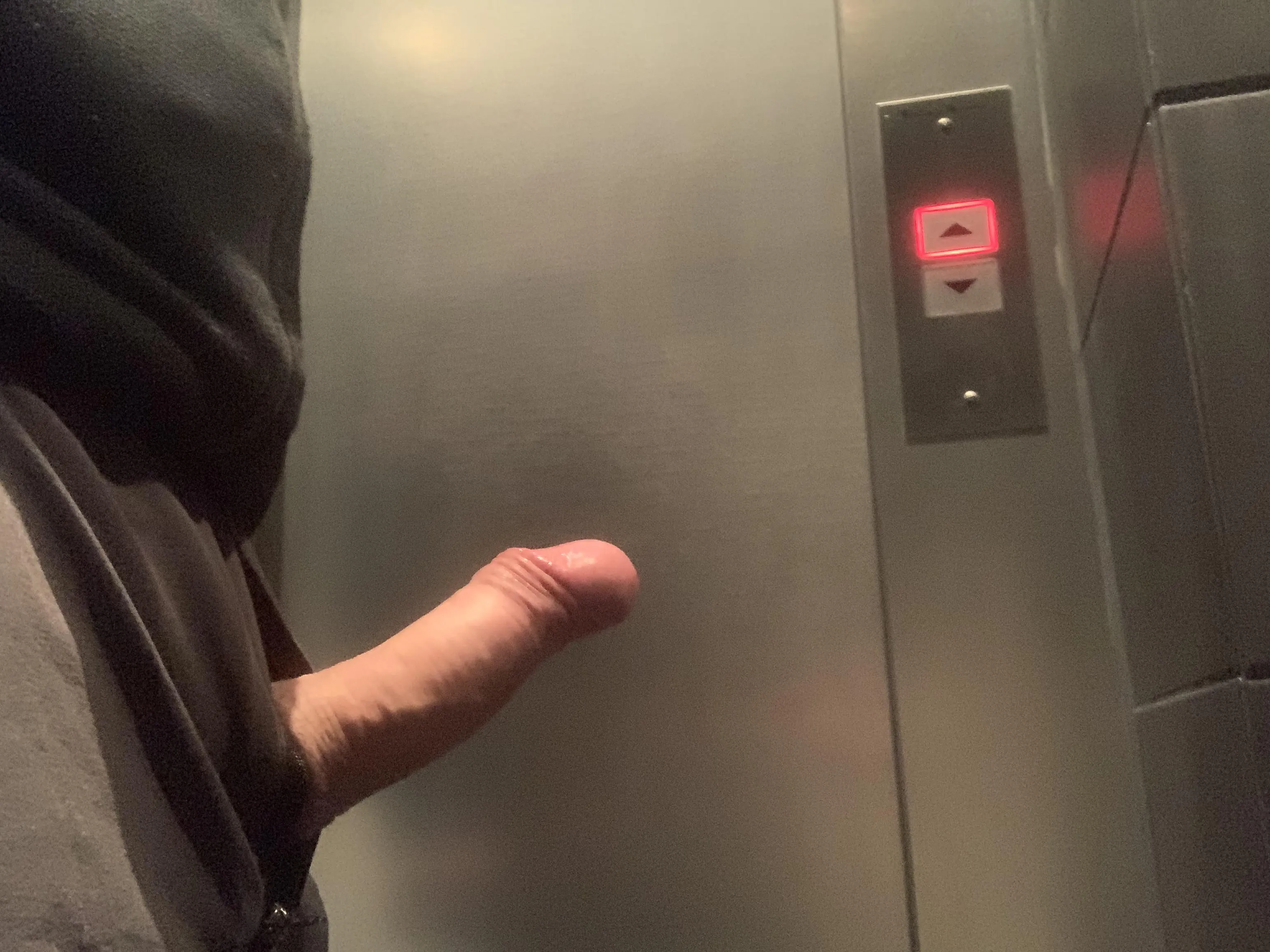 Einen geilen guten morgen aus dem Fahrstuhl😎😇