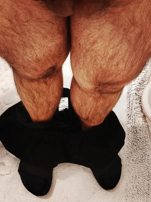 End of the day. Tired legs. 32