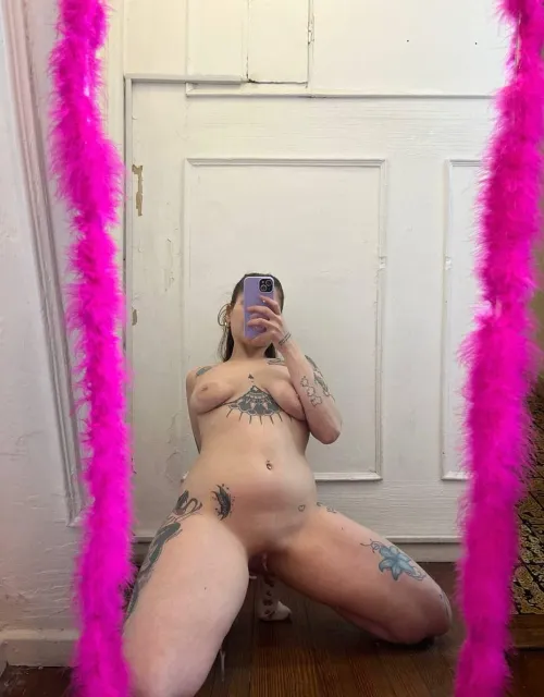 Houston : awkward girl here, anyone looking for something simple and fun?